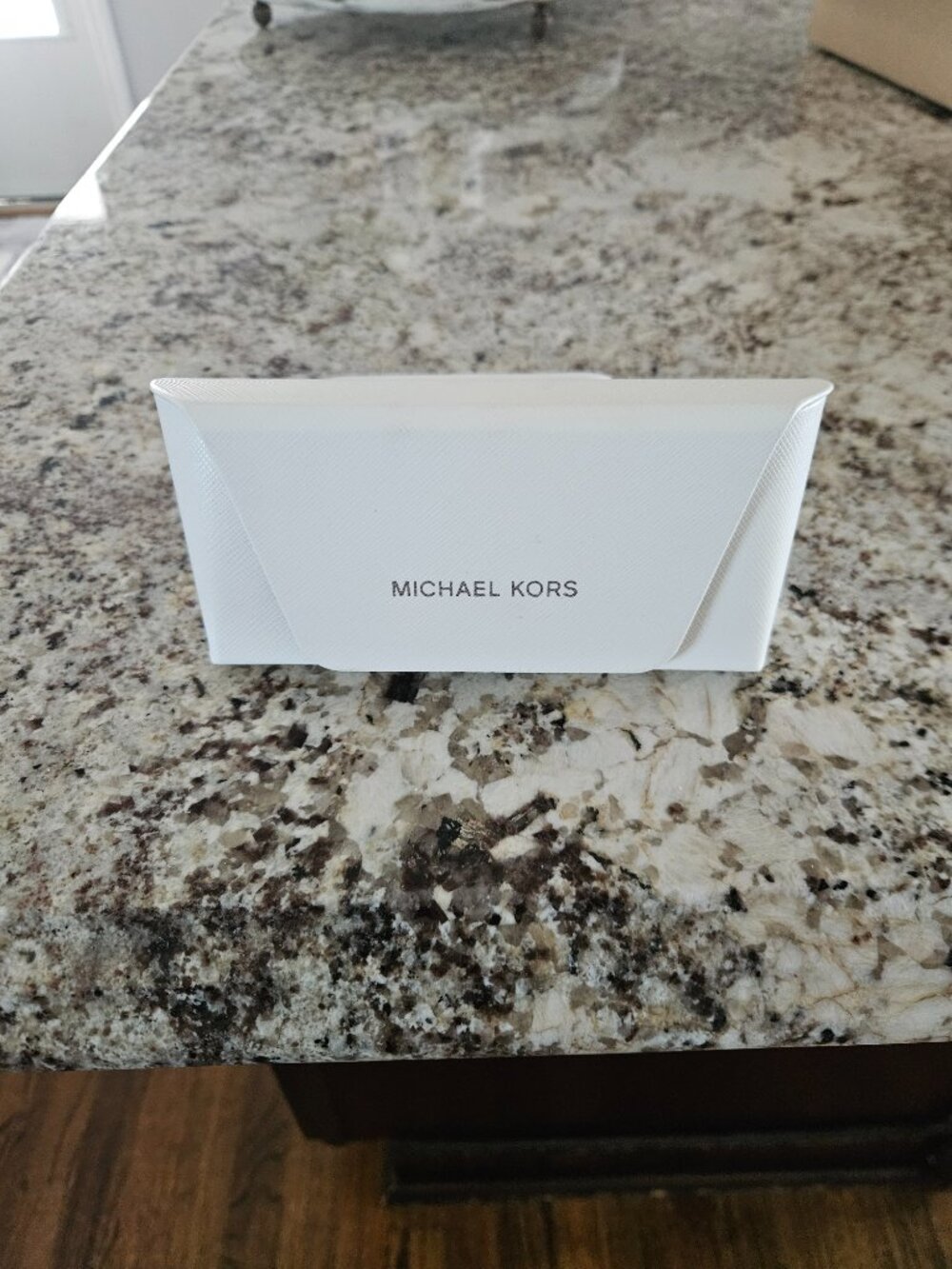 NEW Michael Kors, black cat eye Sunglasses - Picture 2 of 4